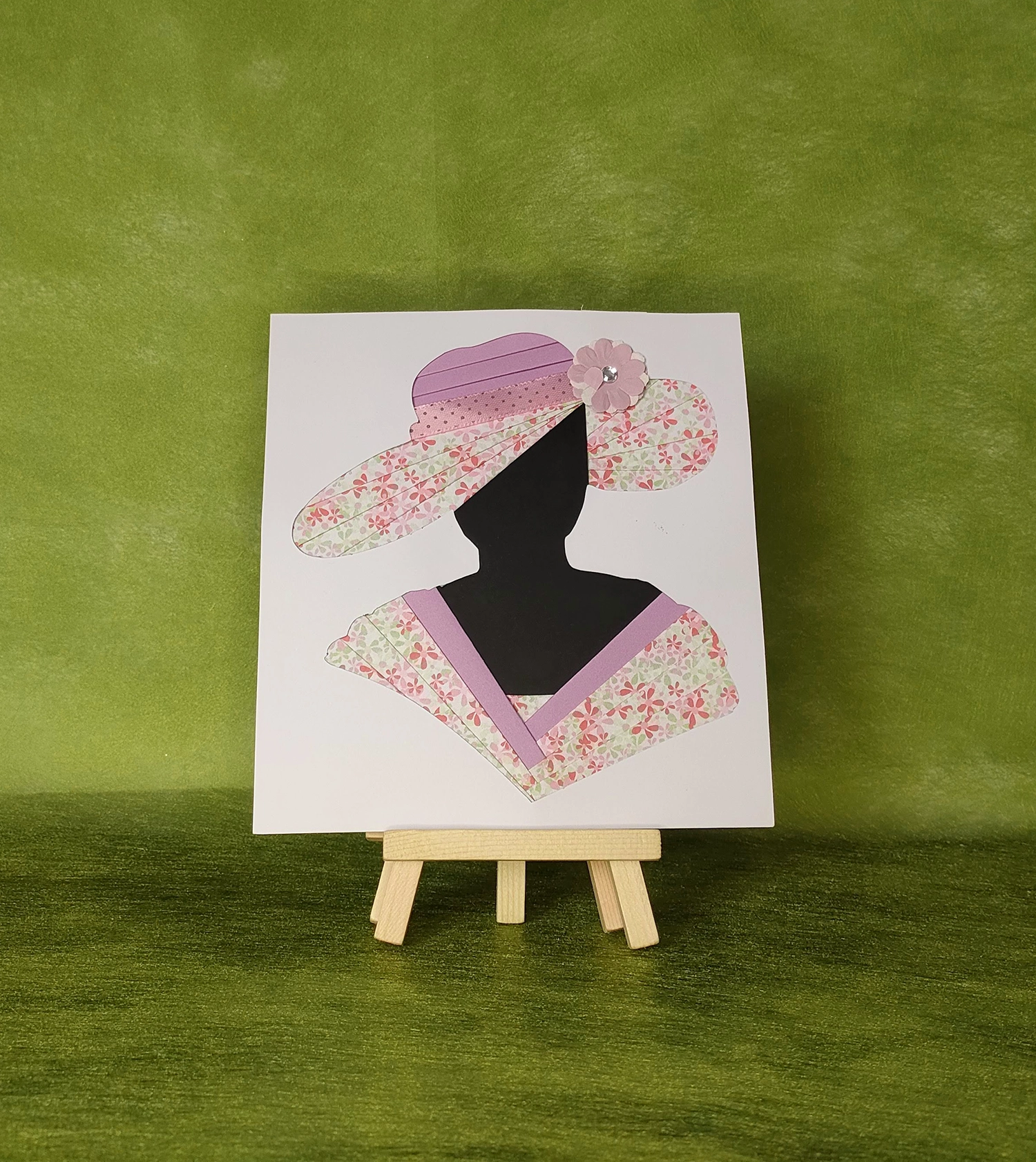 LAC-CARTE-SIMPLE-IRIS-FOLDING-FemmeChapeau2